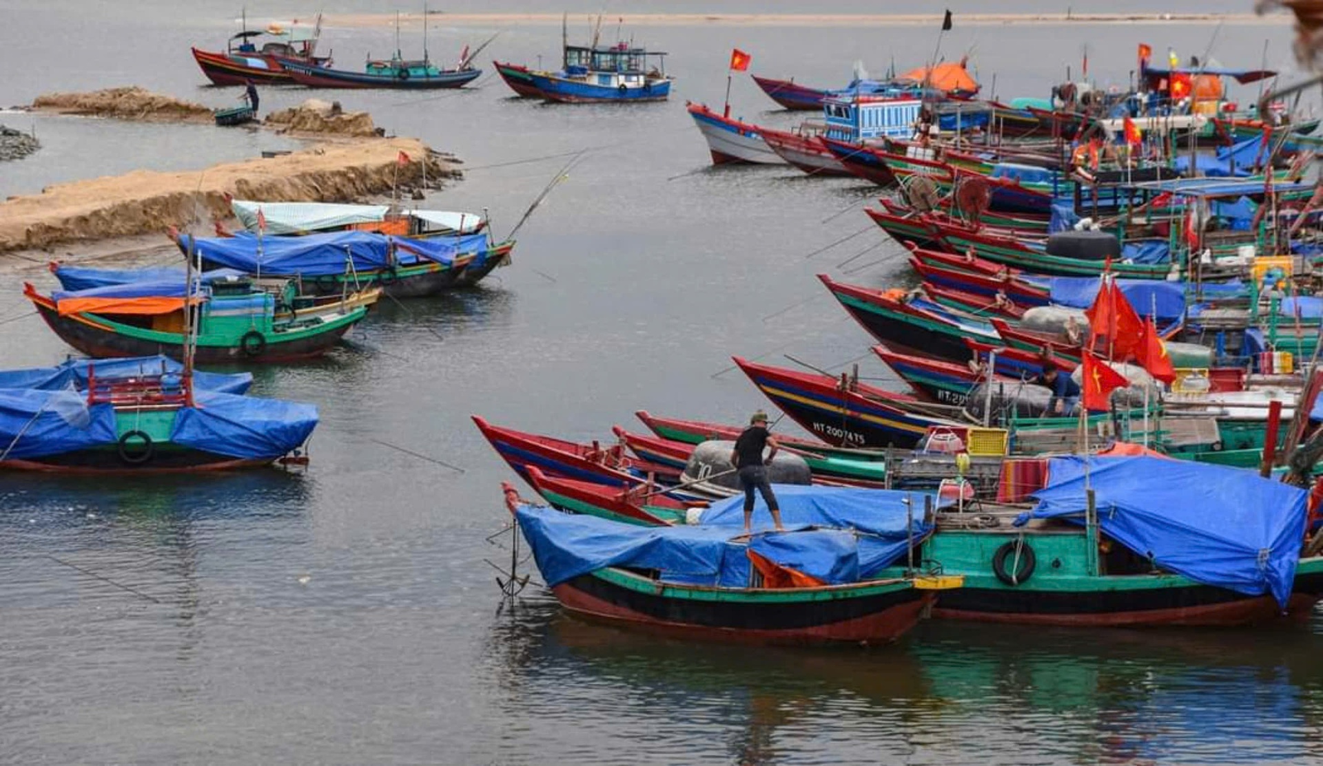 quang binh ha tinh khan truong ung pho nguy co ap thap nhiet doi manh len thanh bao hinh 2