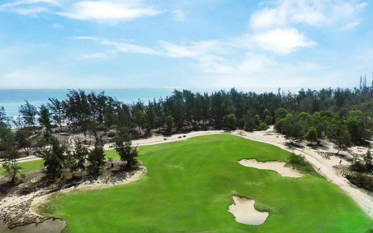 golden sands golf resort san gon thu thach va than thien nhat viet nam hinh 2