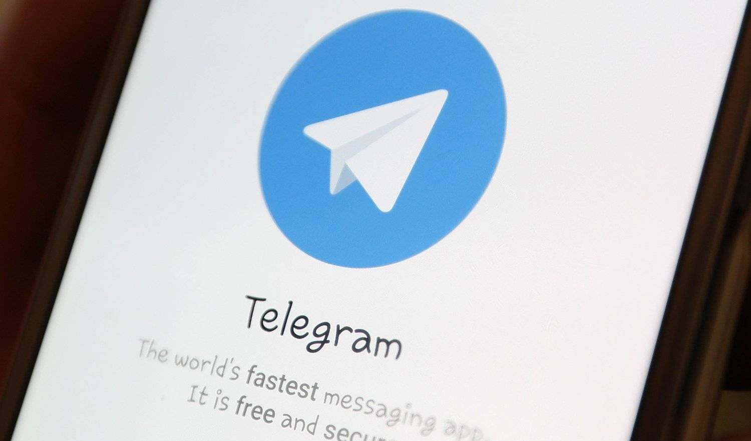 ukraine cam cac co quan nha nuoc su dung telegram vi ly do an ninh hinh 1