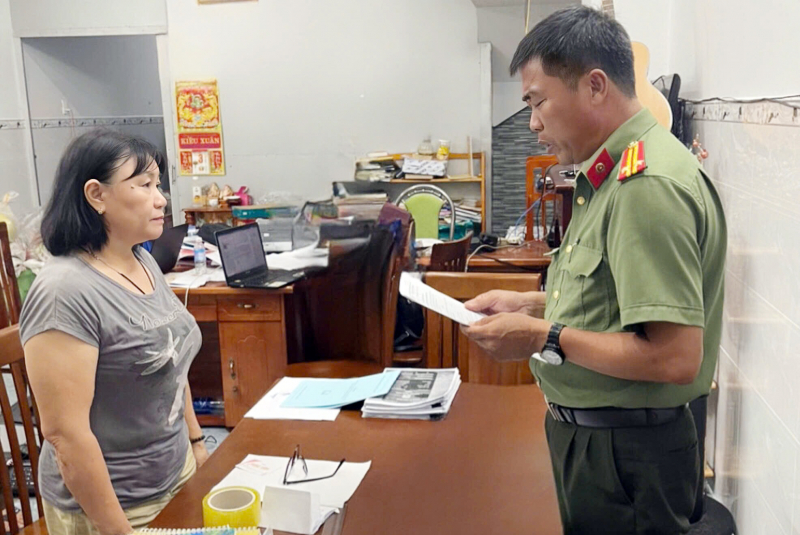 khoi to bat tam giam doi tuong co hanh vi hoat dong nham lat do chinh quyen nhan dan hinh 1