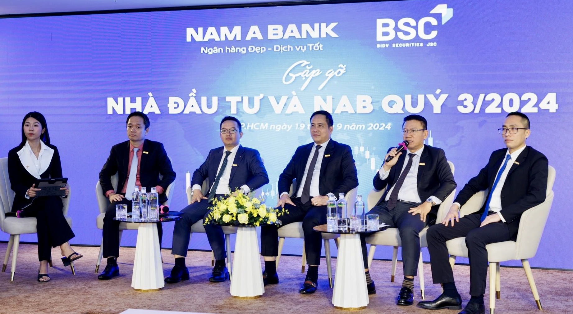 nam a bank gap go truc tuyen nha dau tu san sang but pha trong nhung thang cuoi nam 2024 hinh 1