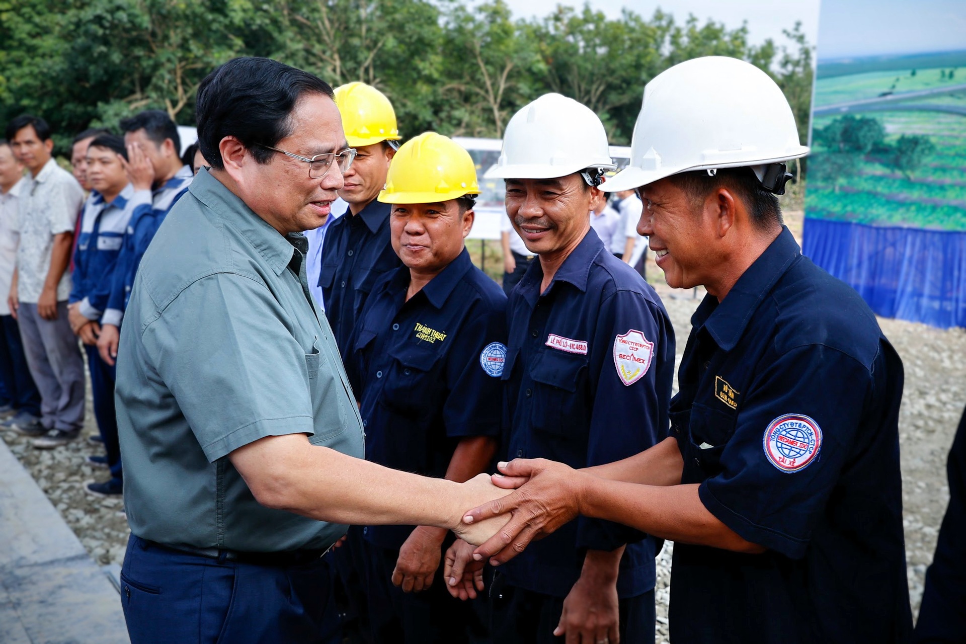 binh duong va binh phuoc can day nhanh tien do cao toc tphcm  thu dau mot  chon thanh hinh 2