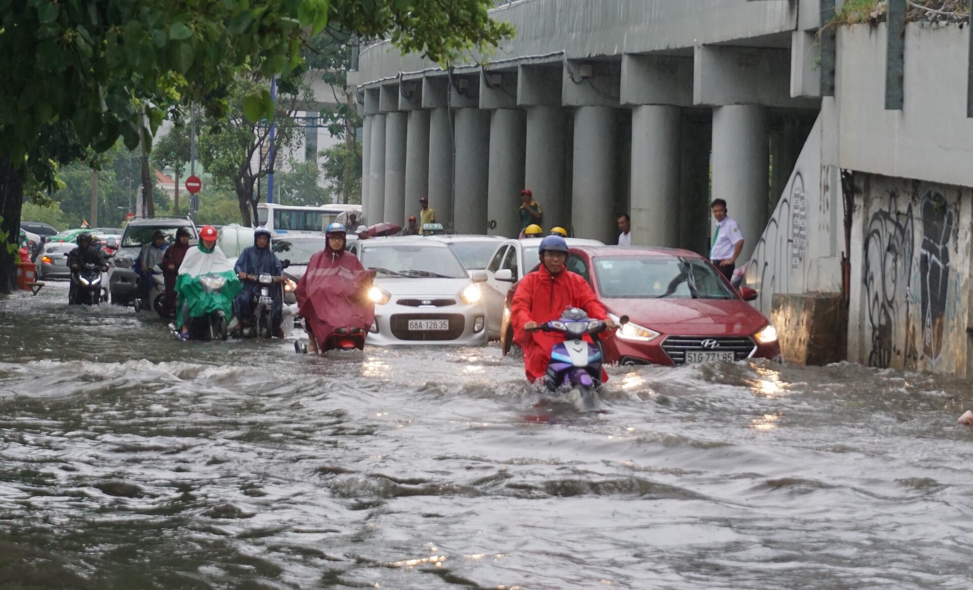 du bao thoi tiet ngay 27 9 nam bo co mua rao lon cuc bo hinh 1