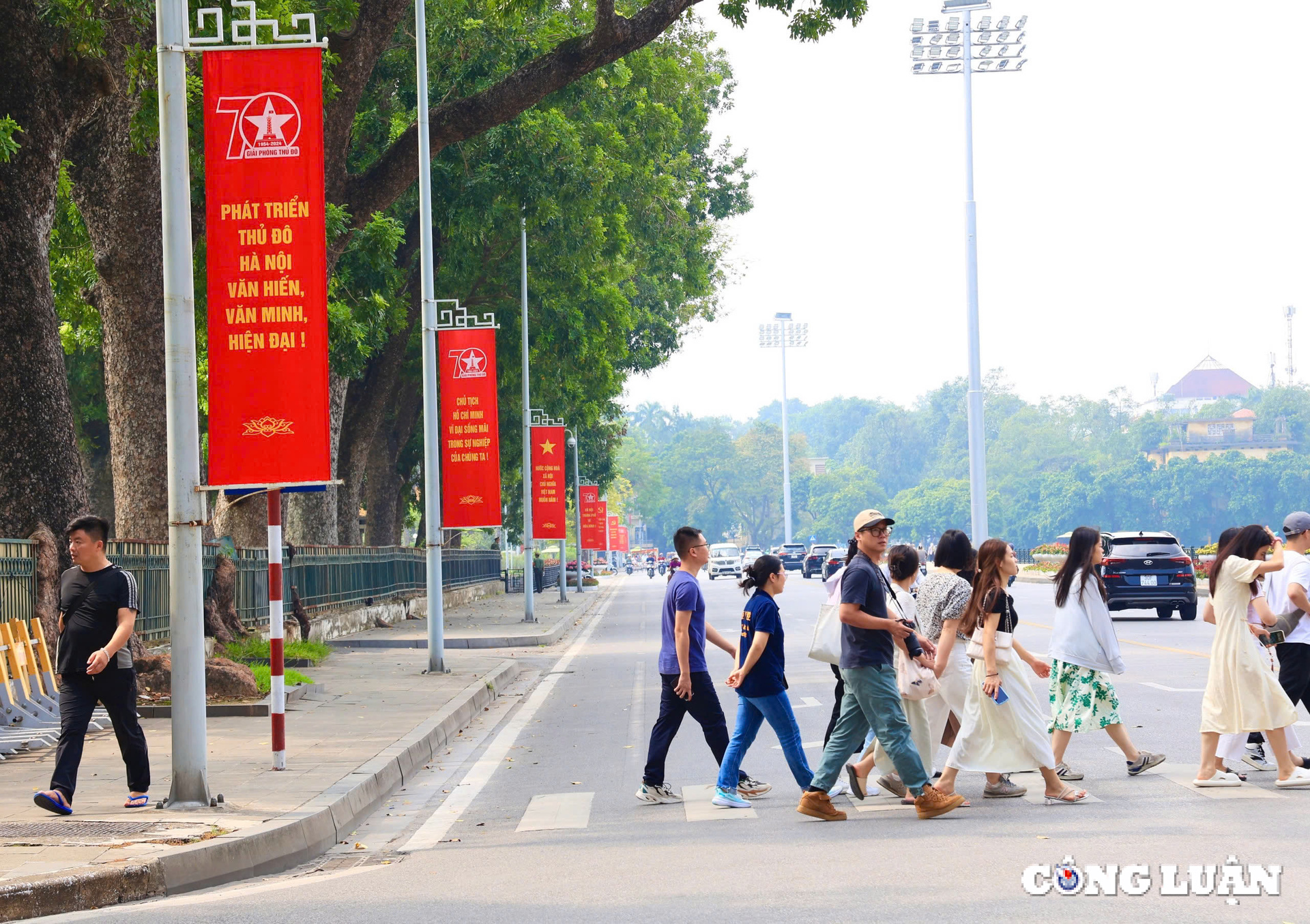 ha noi ruc ro sac do chao mung 70 nam ngay giai phong thu do hinh 3