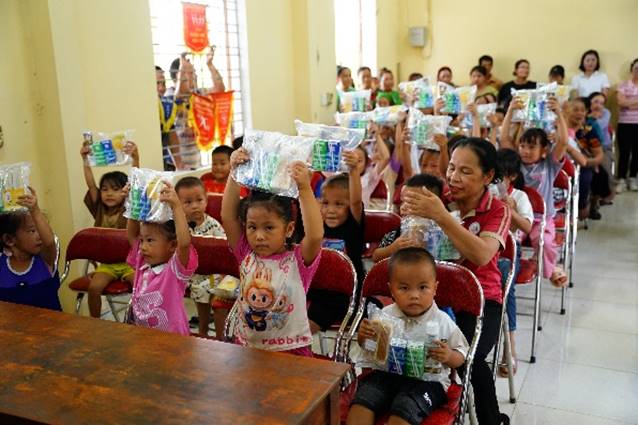 chuong trinh vuot thien tai tiep buoc tuong lai cua vinamilk ho tro 6 ty dong cho tre em vung bao lu hinh 6