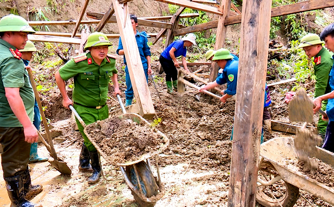 hoan thanh tai dinh cu xay dung lai cho cac ho dan bi mat nha do bao lu cham nhat vao 31 12 2024 hinh 1