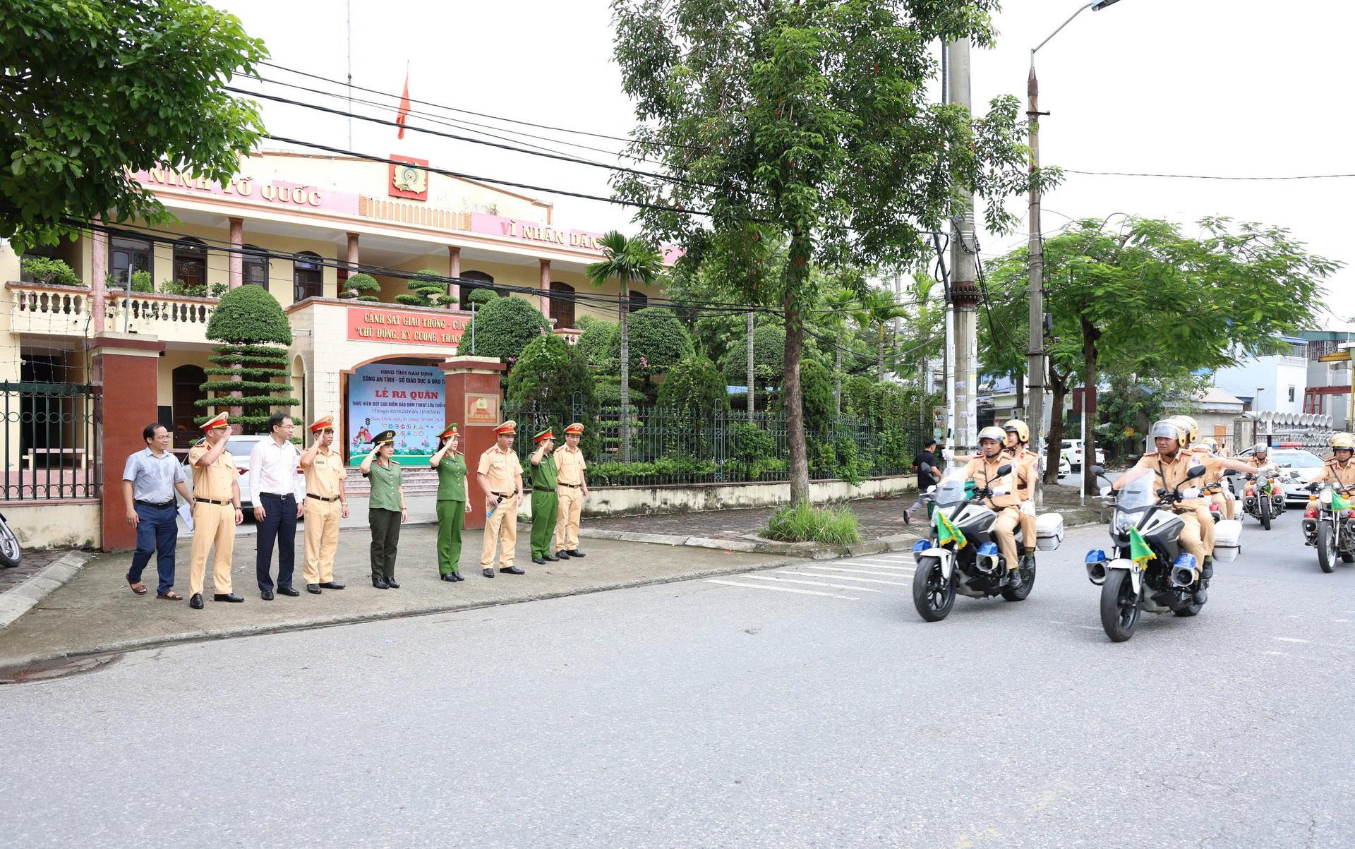 nam dinh tang cuong giai phap dam bao trat tu an toan giao thong cho lua tuoi hoc sinh hinh 1