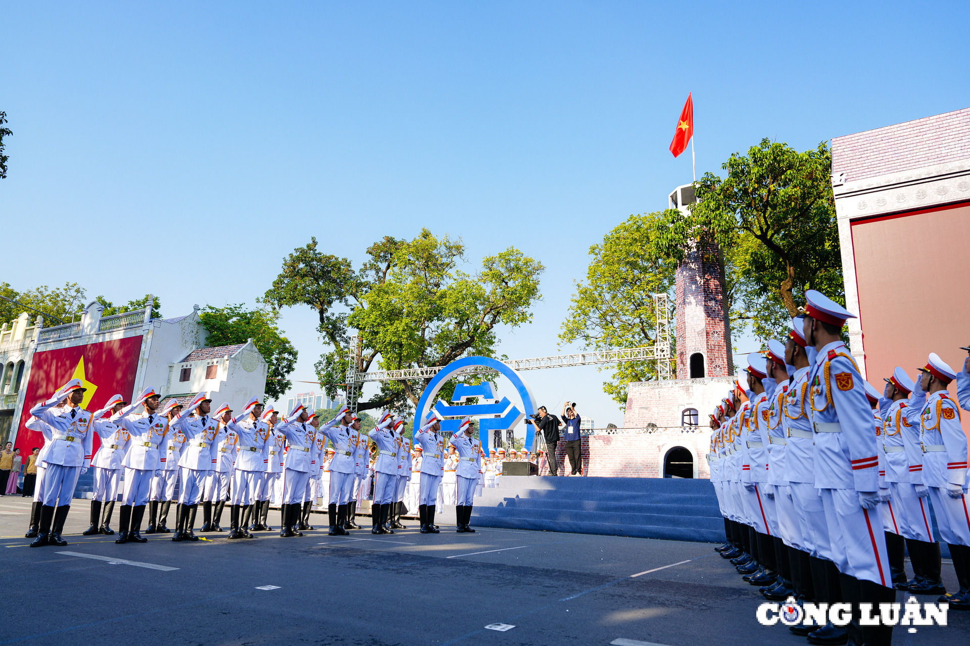 tong duyet ngay hoi van hoa vi hoa binh voi su tham gia cua hang nghin nguoi dan ha noi hinh 3