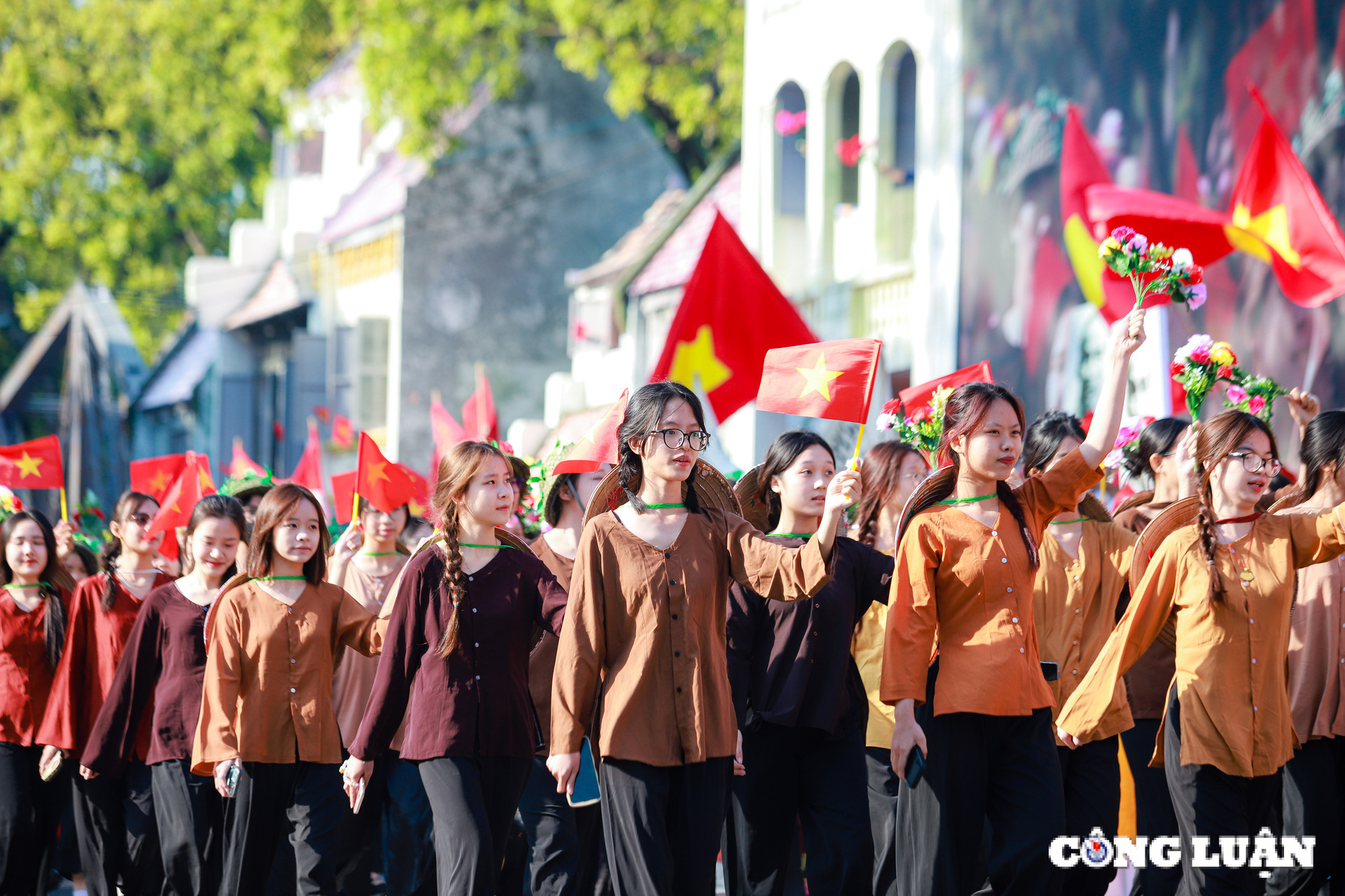 tong duyet ngay hoi van hoa vi hoa binh voi su tham gia cua hang nghin nguoi dan ha noi hinh 13