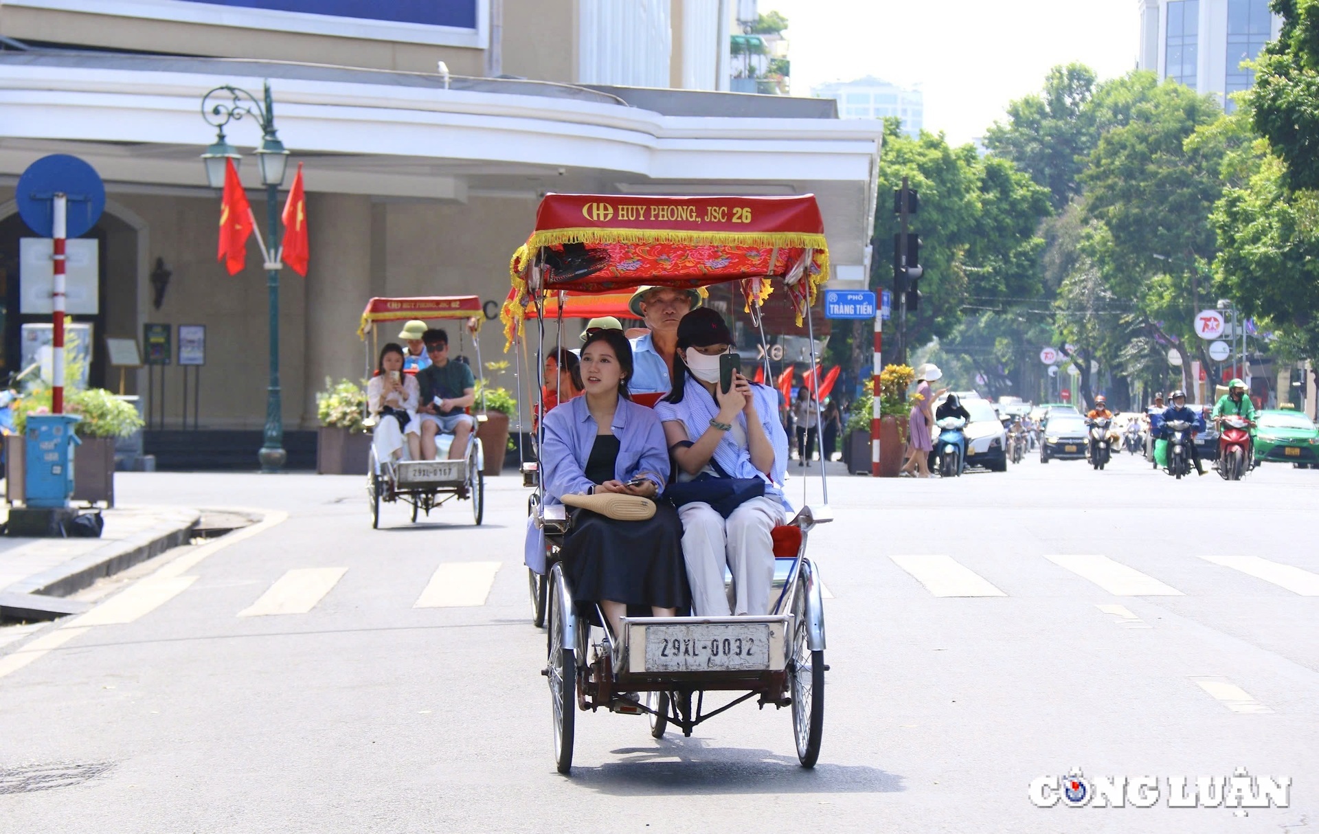 hoi uc ha noi xua qua nhung mo hinh phuc dung doc dao hinh 8