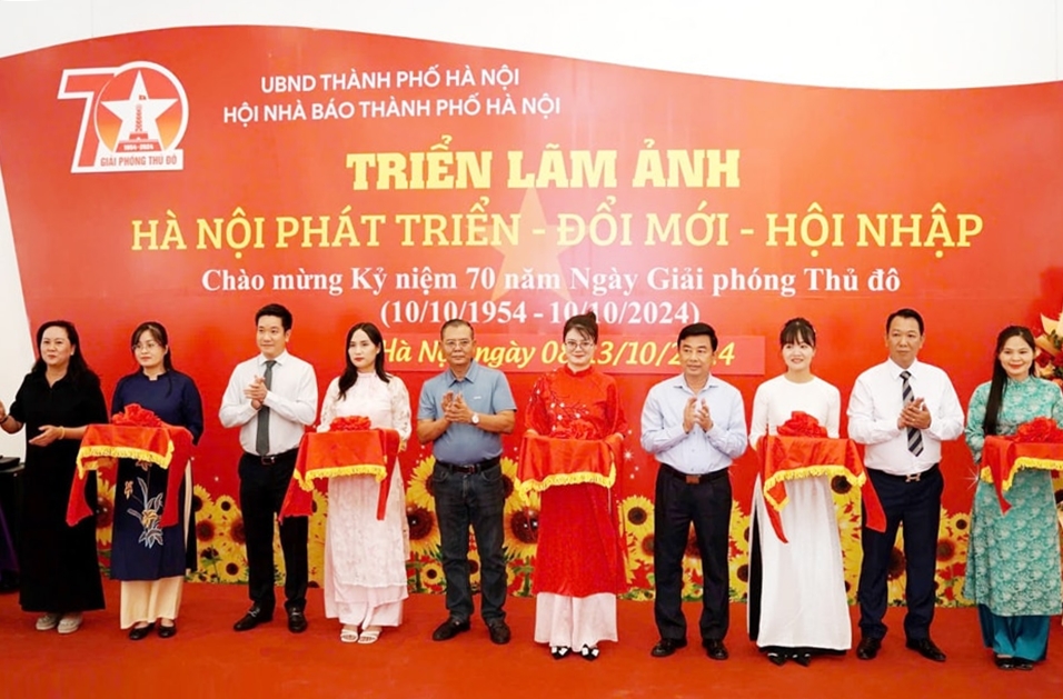 hoi nha bao tp ha noi to chuc trien lam ha noi phat trien doi moi hoi nhap hinh 2