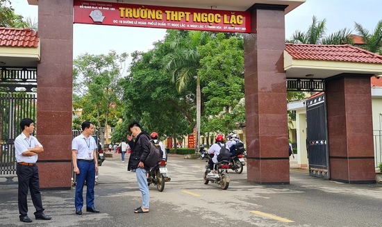 thanh hoa tim truong tu cho hoc sinh bi giao vien ghi nham diem hinh 1