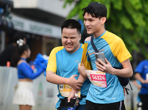 vietnam airlines to chuc thanh cong giai chay run for love 2024 hinh 9