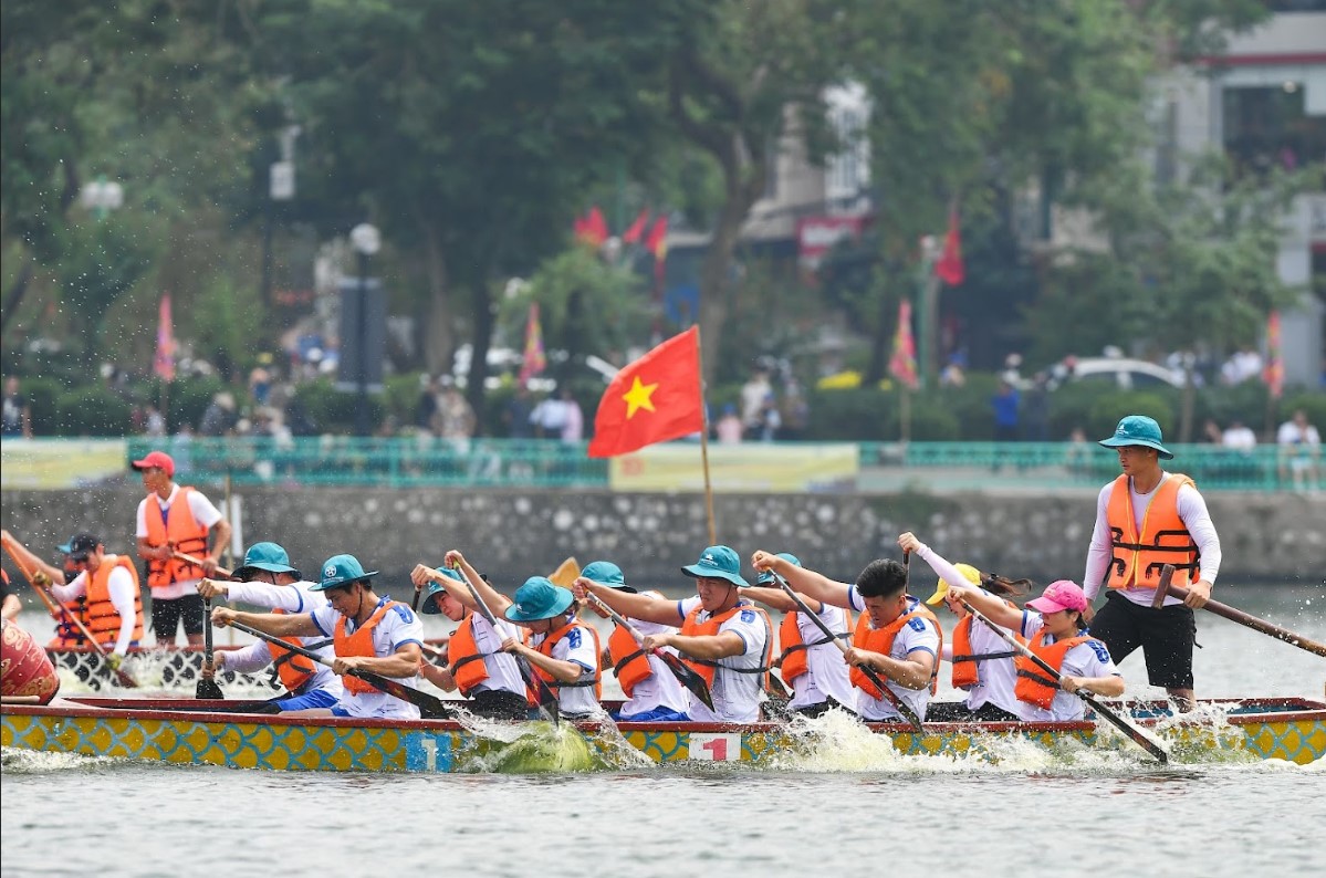 vietnam airlines to chuc thanh cong giai boi chai thuyen rong ha noi mo rong 2024 hinh 12