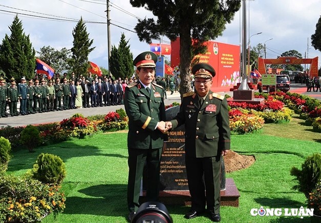 hai bo truong chu tri giao luu huu nghi quoc phong bien gioi viet nam  lao lan thu hai hinh 5