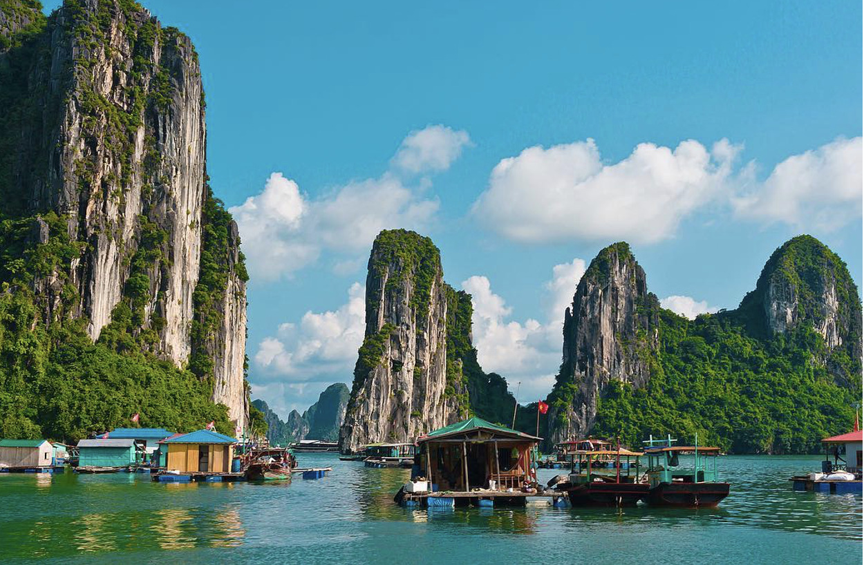 kham pha lang chai co giua long di san vinh ha long hinh 1