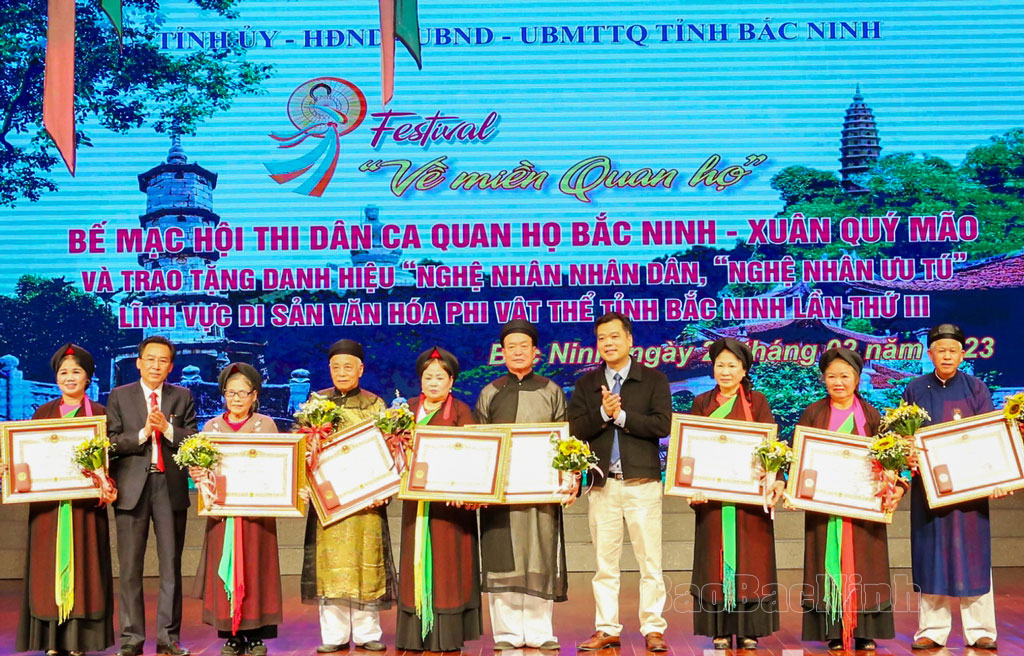 bac ninh 221 luot nghe si nghe nhan dan ca quan ho duoc phong tang danh hieu hinh 1