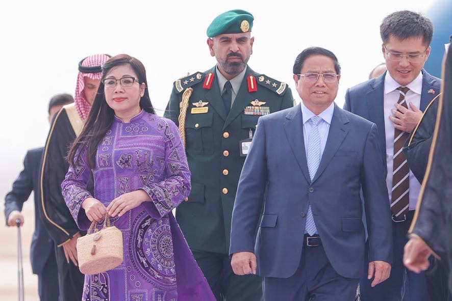 thu tuong pham minh chinh den thu do riyadh du hoi nghi sang kien dau tu tuong lai va tham lam viec tai saudi arabia hinh 2