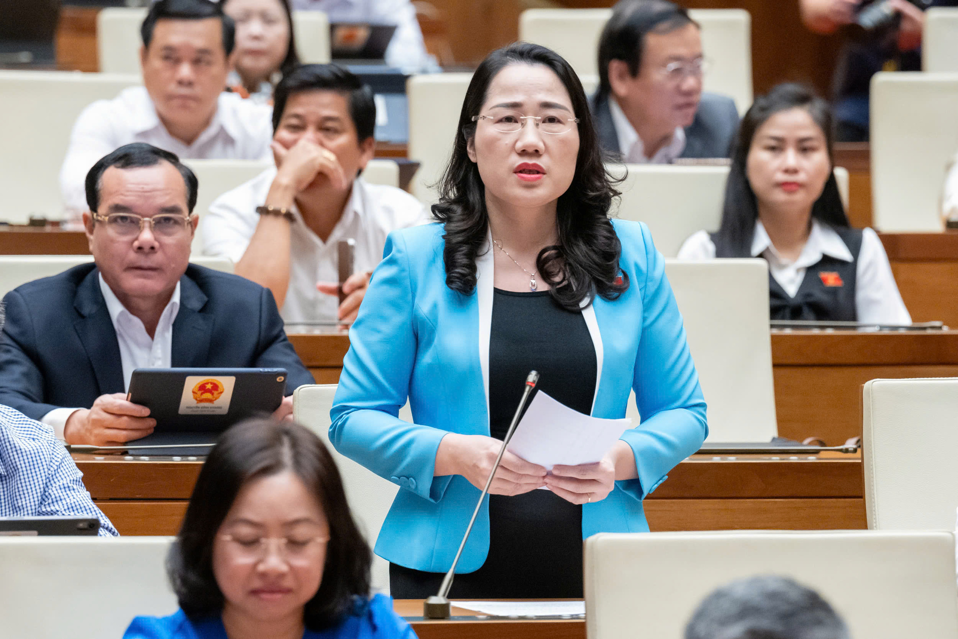 mua bao da qua di nhung nghia dong bao va tinh nguoi van con o lai tao nen suc manh cua dan toc hinh 2