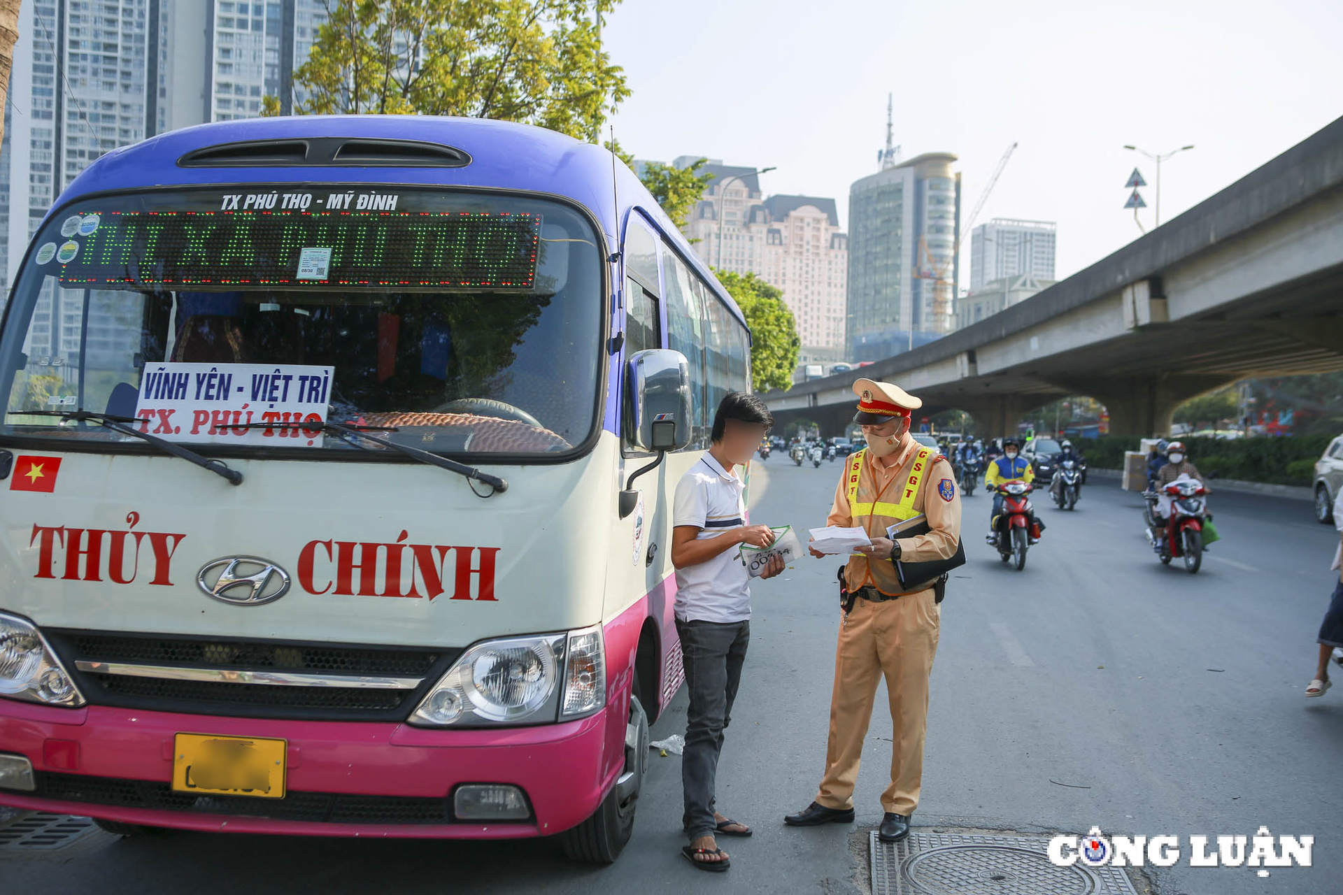 kiem tra xu phat loi dung do sai quy dinh khu vuc ben xe my dinh hinh 3