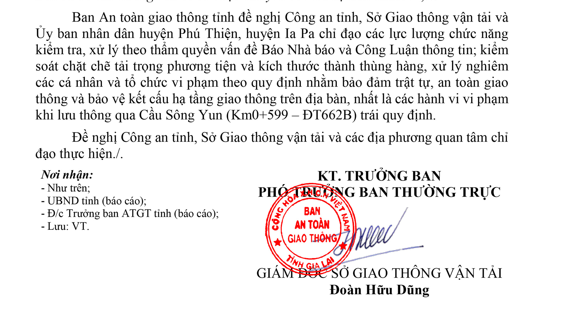 gia lai van con nhieu xe cho cat tuoi duong vuot cau han che tai trong hinh 2