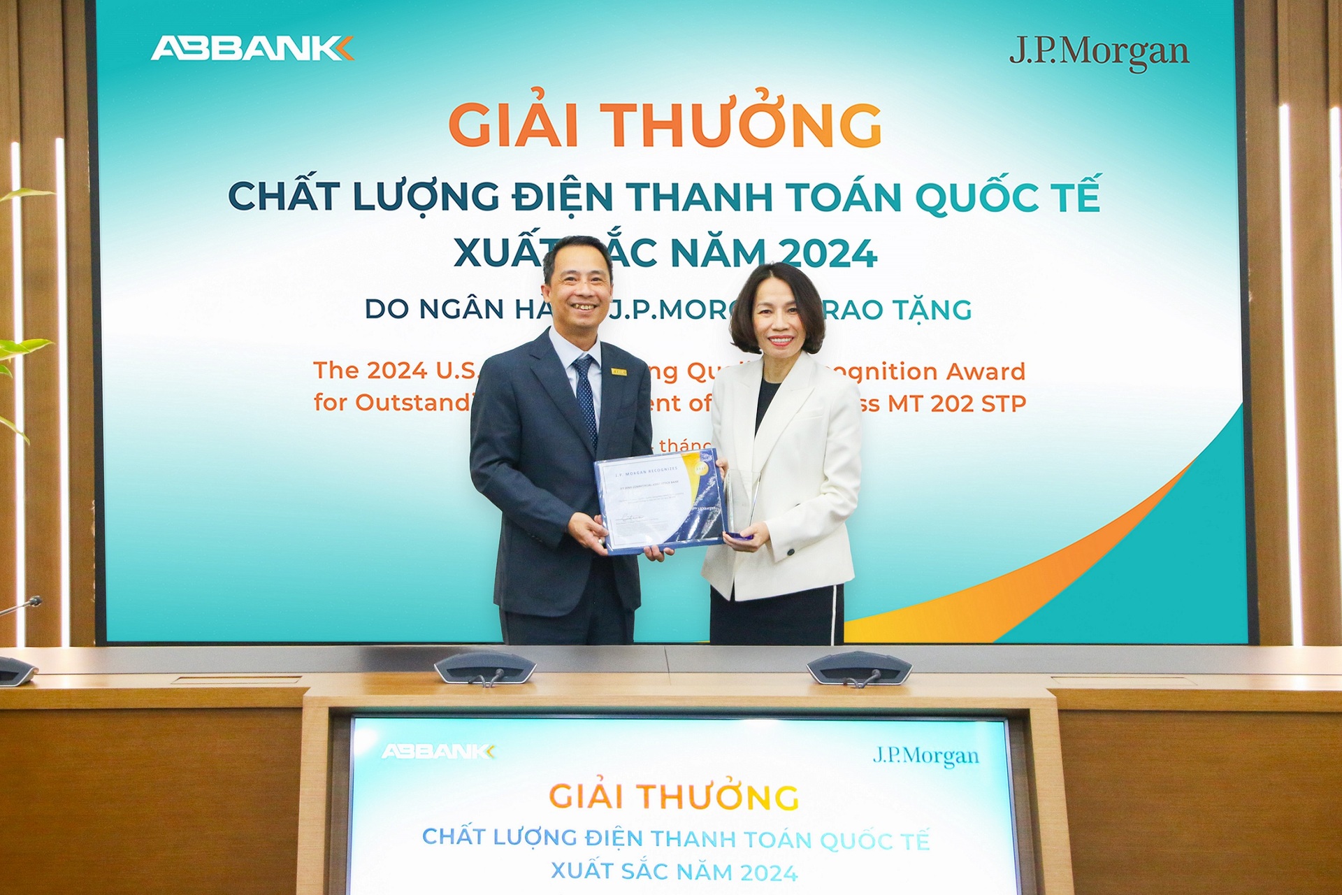 abbank duoc vinh danh la ngan hang co chat luong dien thanh toan quoc te xuat sac 2024 hinh 1