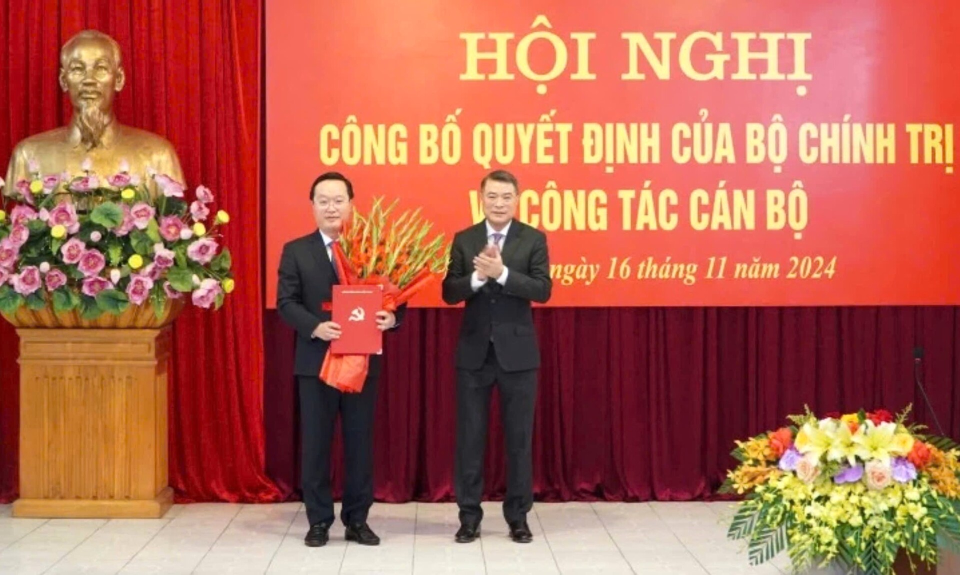 cong bo quyet dinh cua bo chinh tri chuan y bi thu tinh uy nghe an hinh 1