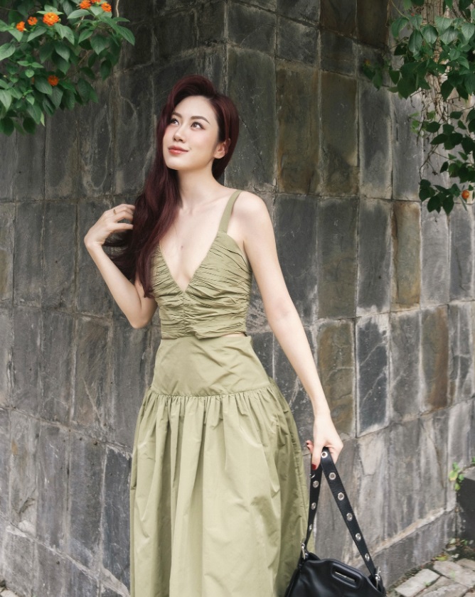 mai van trang hoa tieu thu nuoc phap voi tu do dam chat parisian chic hinh 3