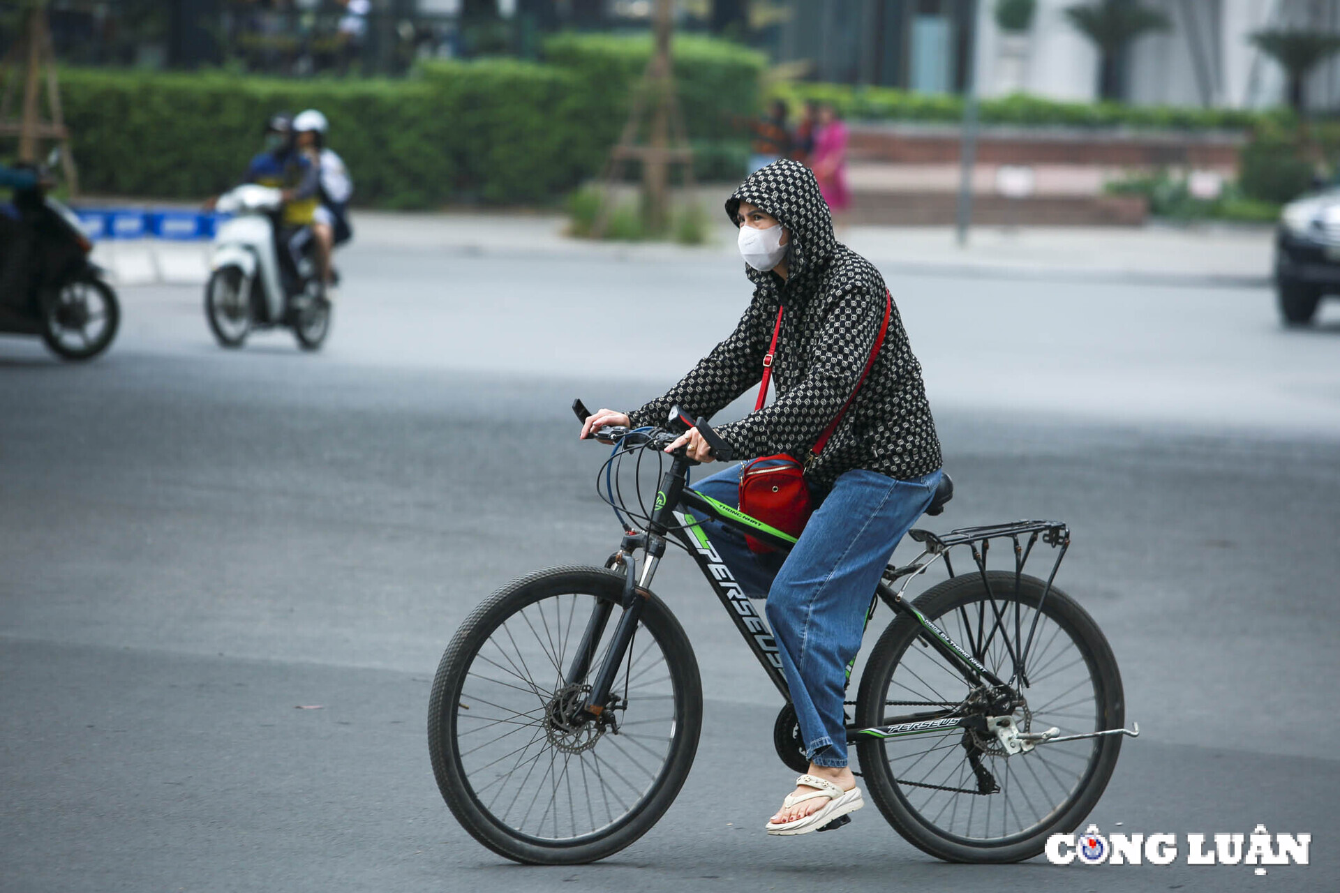 ha noi bau troi lai mu mit chat luong khong khi duoc canh bao xau hinh 6