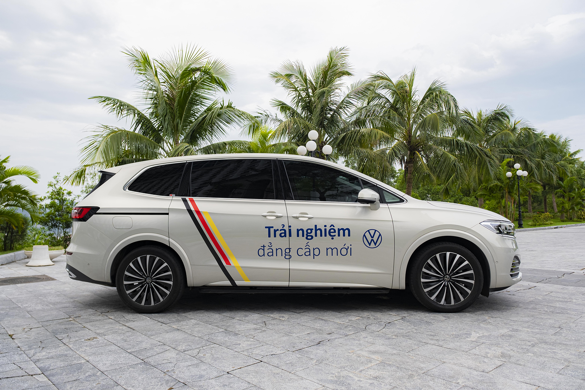 volkswagen viloran con cung cua thuong hieu o to duc hinh 3