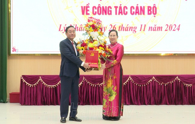 thai binh va ha nam co tan pho truong ban to chuc tinh uy hinh 2