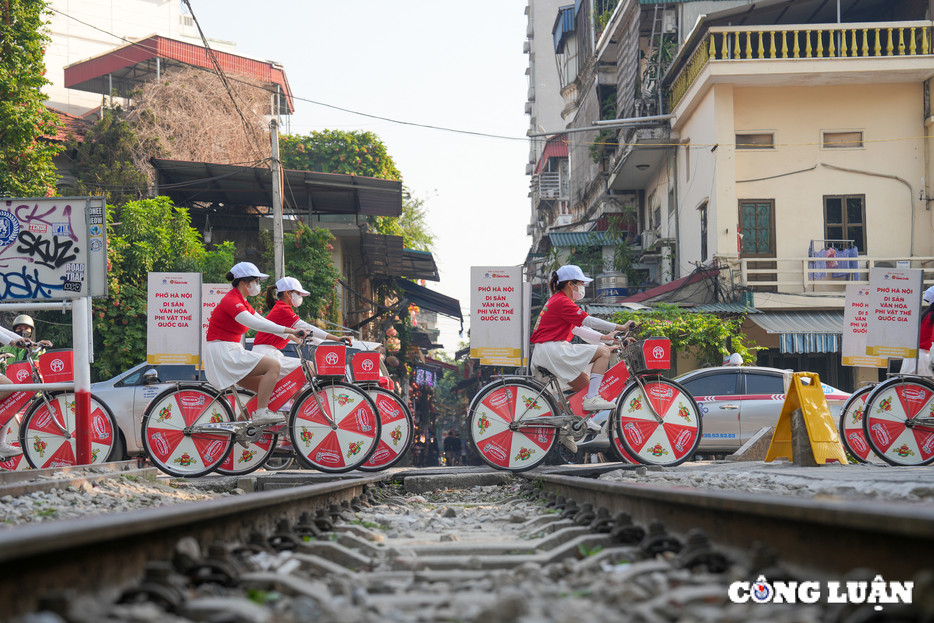 an tuong hanh trinh dap xe quang ba di san ha noi hinh 4