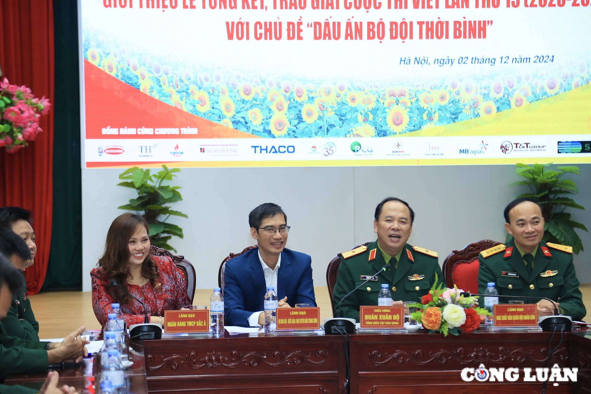 an tuong cuoc thi viet nhung tam guong binh di ma cao quy lan thu 15 hinh 2