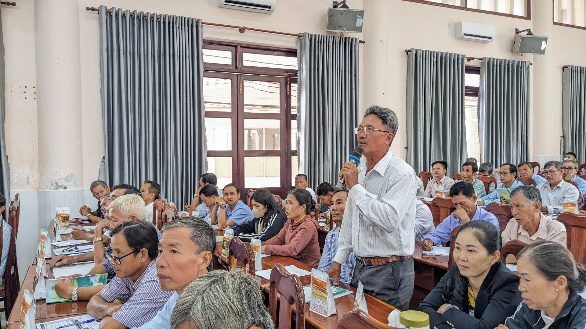 phu my dong hanh thiet thuc cung ba con nong dan qua chuong trinh bac si nong hoc hinh 5