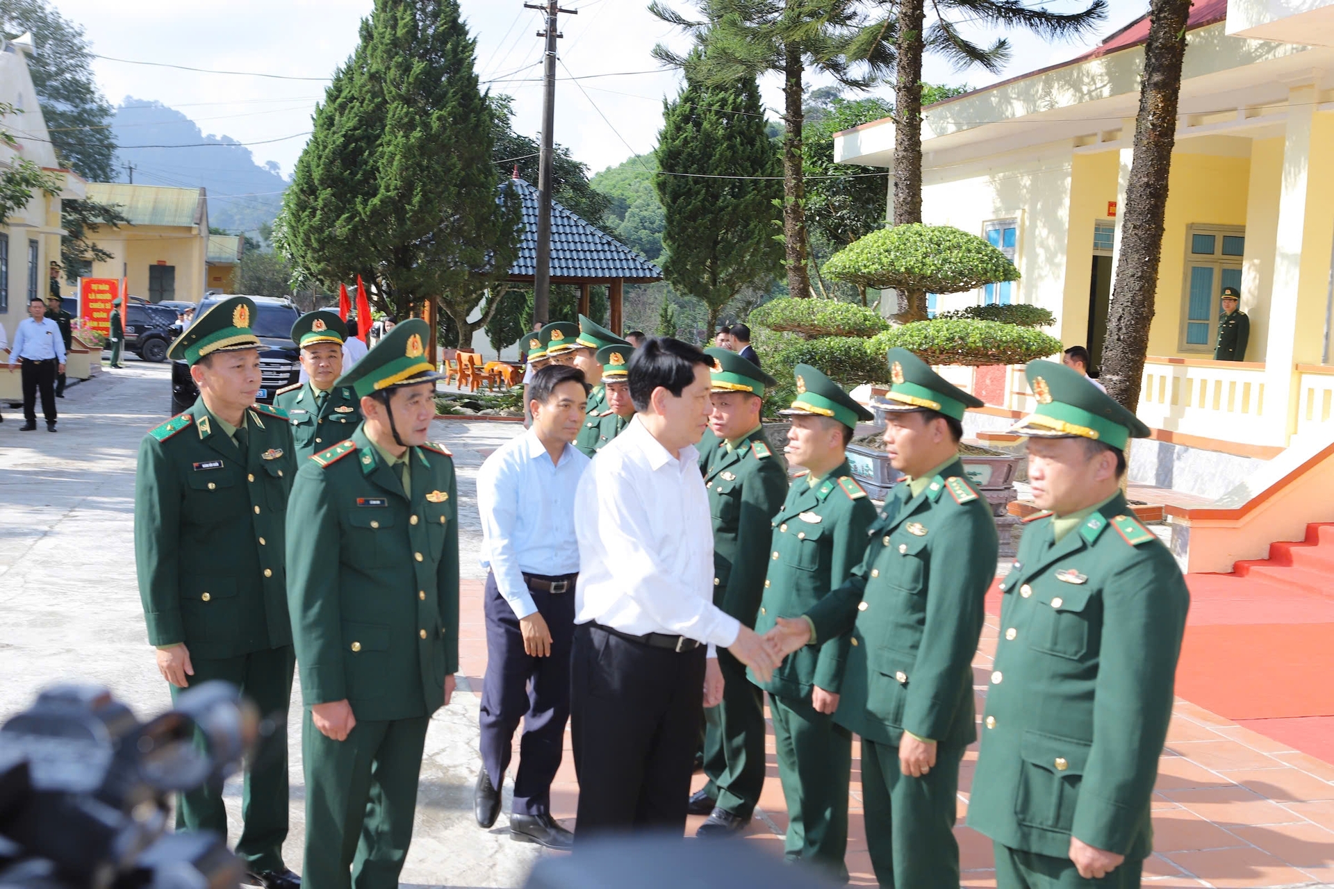 chu tich nuoc luong cuong tham tang qua gia dinh chinh sach tai thanh hoa hinh 3