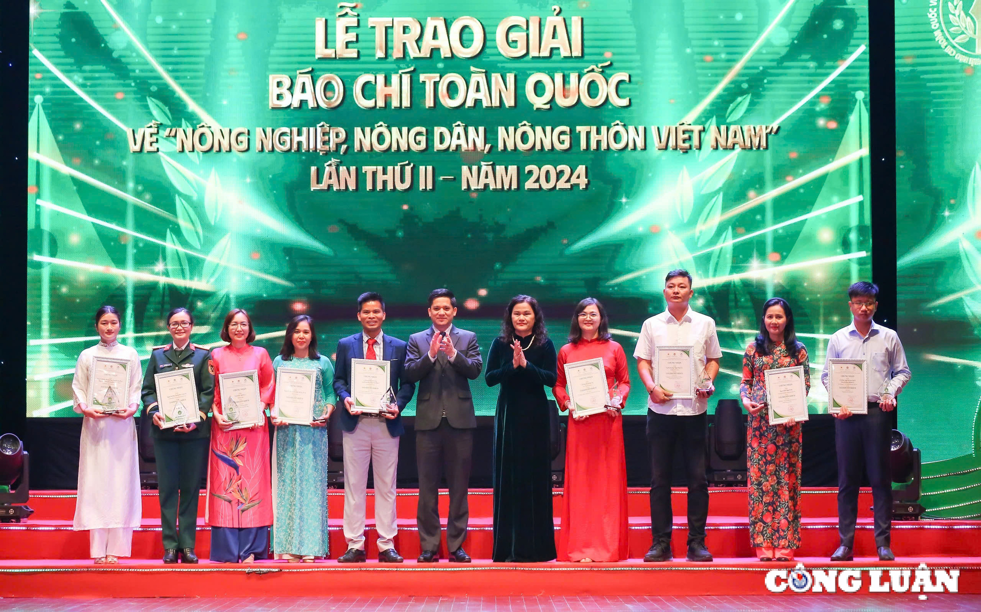 le trao giai bao chi toan quoc ve nong nghiep nong dan nong thon viet nam lan thu ii nam 2024 hinh 7