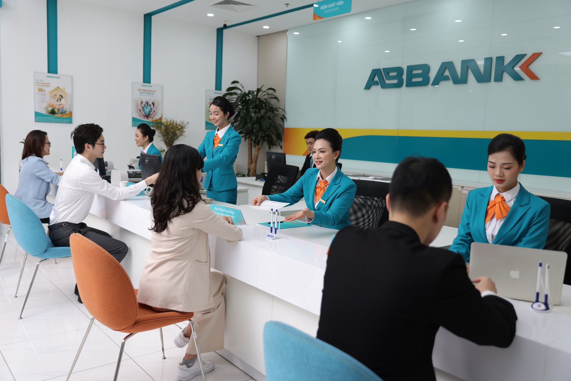 abbank dong hanh cung khach hang dip cuoi nam voi cac giai phap tai chinh linh hoat va hap dan hinh 3