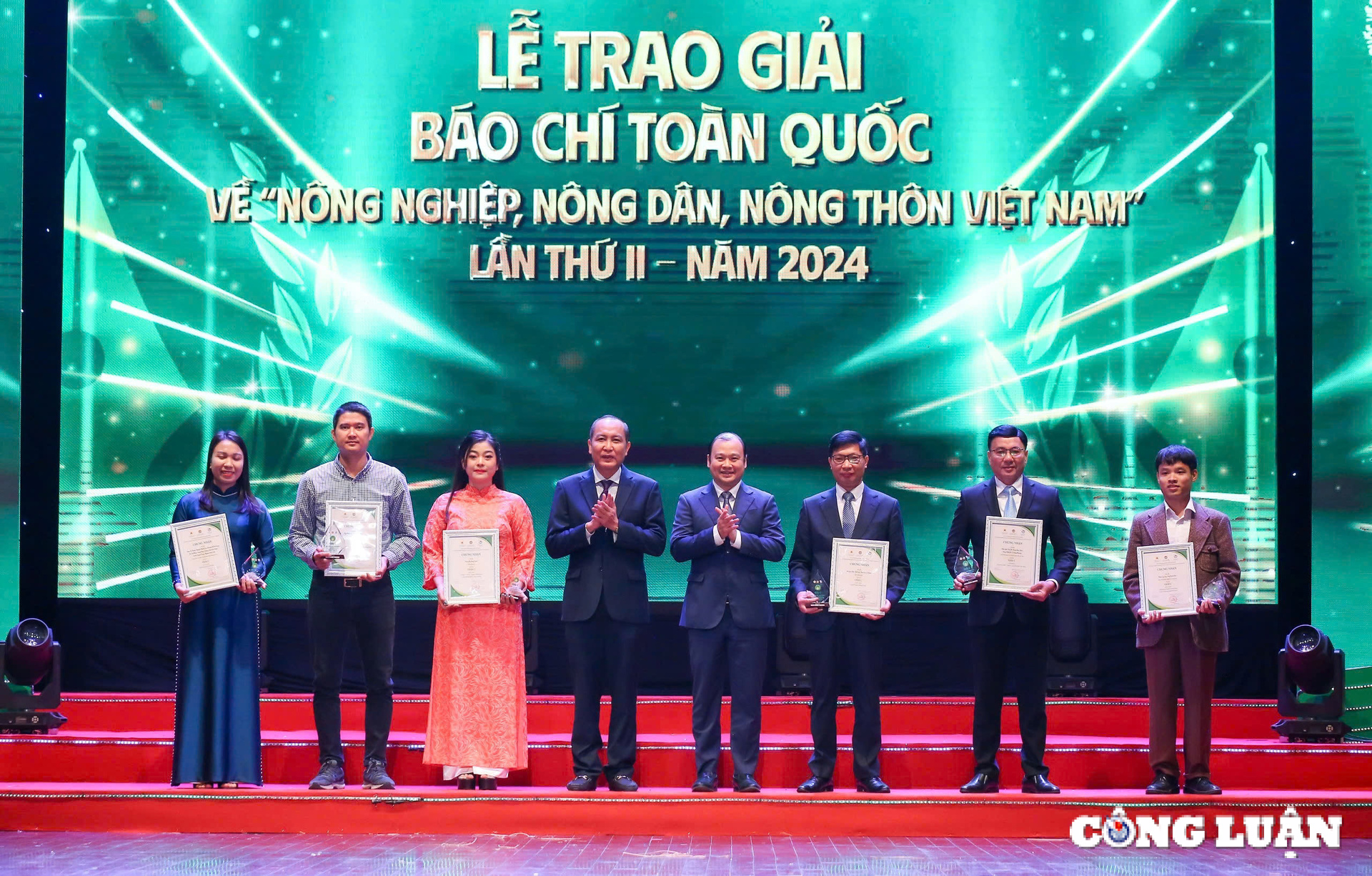 le trao giai bao chi toan quoc ve nong nghiep nong dan nong thon viet nam lan thu ii nam 2024 hinh 6