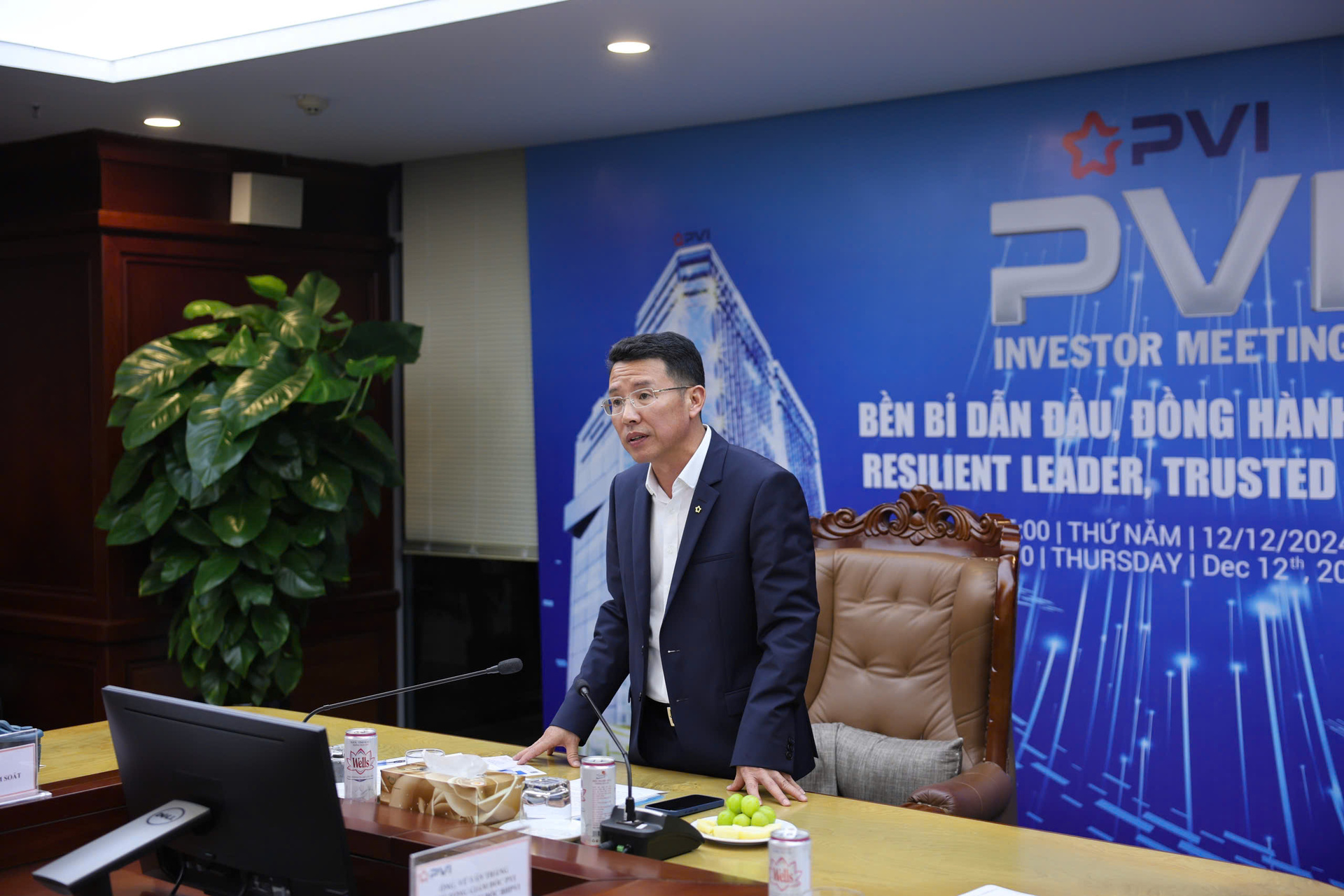 pvi holdings to chuc hoi nghi nha dau tu 2024 dan dau ben bi dong hanh tin cay hinh 2