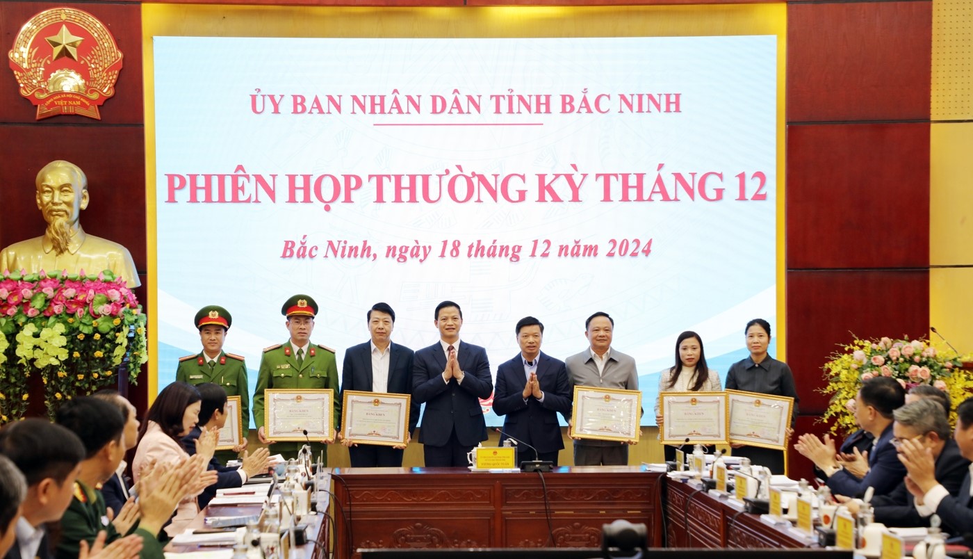 bac ninh khen thuong tap the ca nhan co thanh tich xuat sac trong xu ly o nhiem moi truong nghiem trong hinh 1