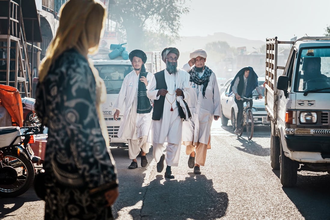 taliban lan dau hanh quyet cong khai ke tu khi tiep quan afghanistan hinh 1