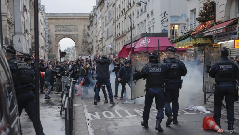 nghi pham xa sung o paris thua nhan ghet nguoi nuoc ngoai hinh 1