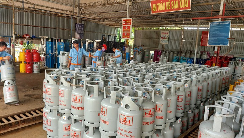 Giá Gas Tăng Từ 1/11: Tăng Thêm 19.000 Đồng Bình/12Kg