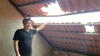 Thanh Hóa: Hàng chục ngôi nhà 'bất ngờ' bị đá rơi vào