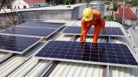 Đề xuất gây tranh cãi mua điện mặt trời mái nhà giá 0 đồng, Bộ Công Thương nói 'cần thiết'