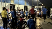 Gần 100 công nhân ở Đồng Nai nhập viện, nghi ngộ độc sau khi ăn bánh đa cua