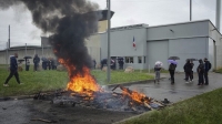 Pháp đang truy lùng nhóm hung thủ cướp xe chở tù