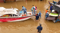 Thủ tướng yêu cầu lãnh đạo 9 tỉnh Trung Bộ không để người dân bị thiếu đói trong mưa lũ