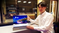 Samsung thành công tạo ra màn hình 15.6 inch UHD OLED cho laptop