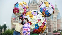 Disneyland Thượng Hải ngày mở cửa trở lại: Toàn khẩu trang, không pháo hoa